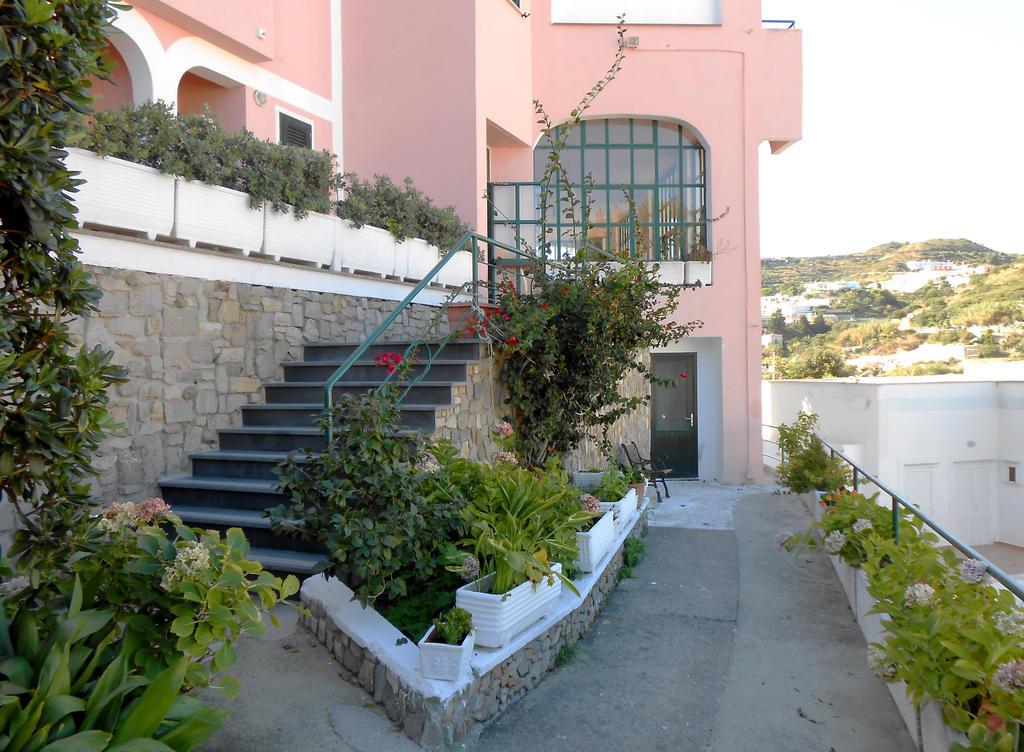 Albergo Le Querce Ponza Exterior photo